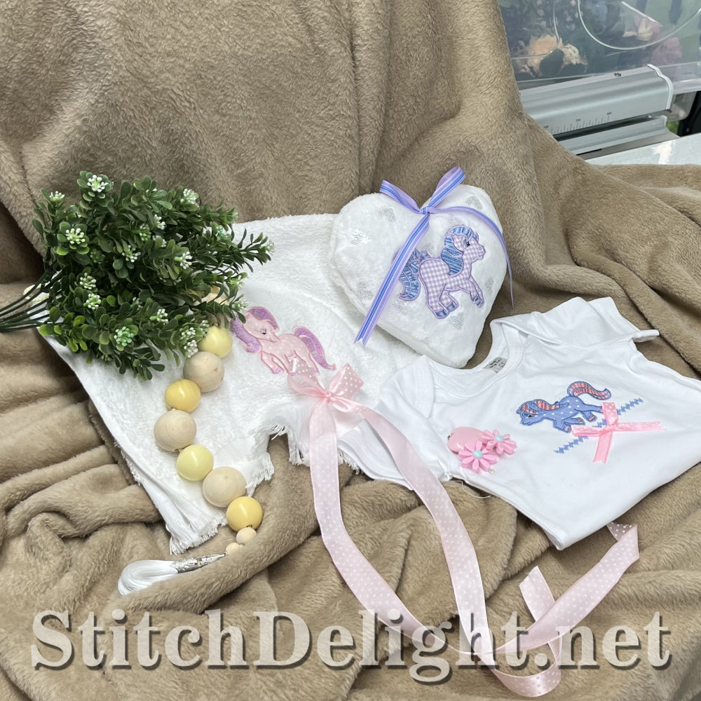 SDS4310 Applique Ponies