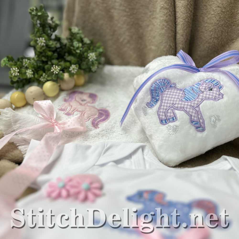 SDS4310 Applique Ponies