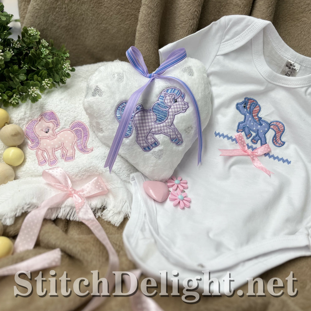 SDS4310 Applique Ponies