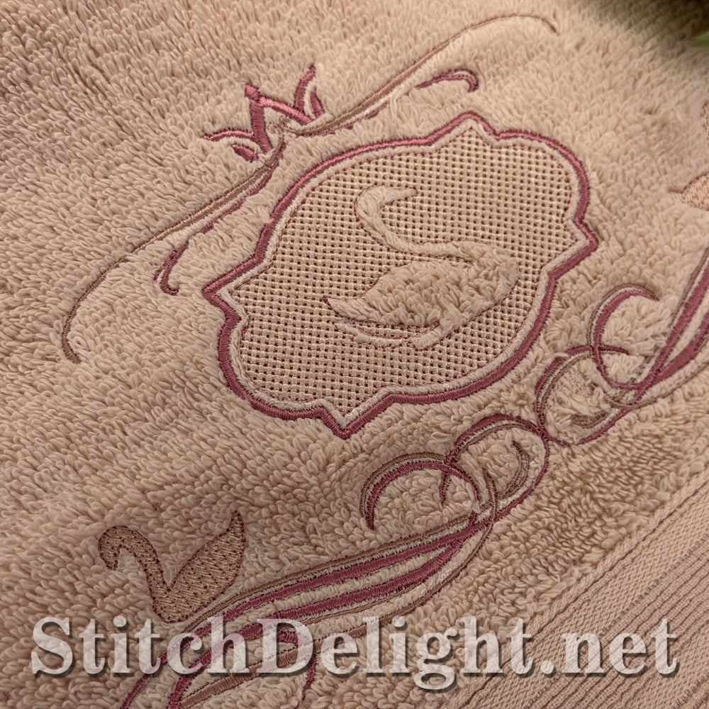 SDS3426 Embossed Swan