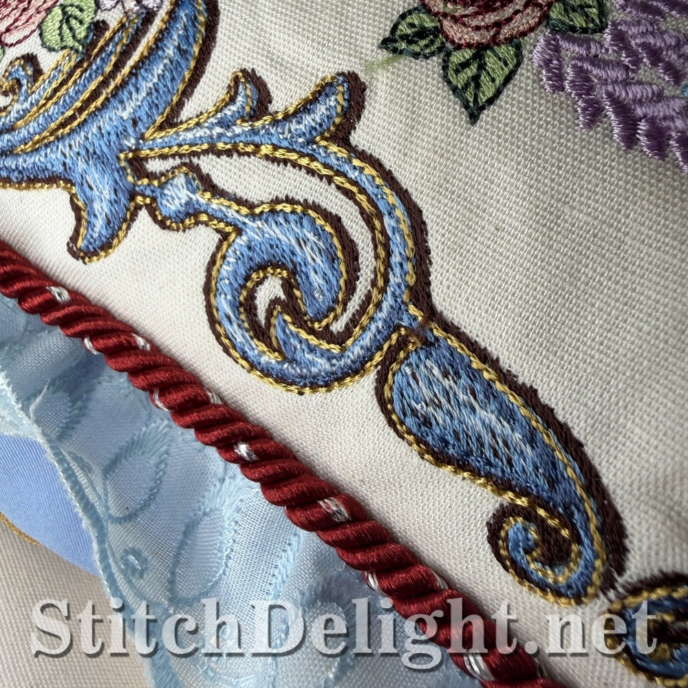 SDS3432 Ashbourne scrolls