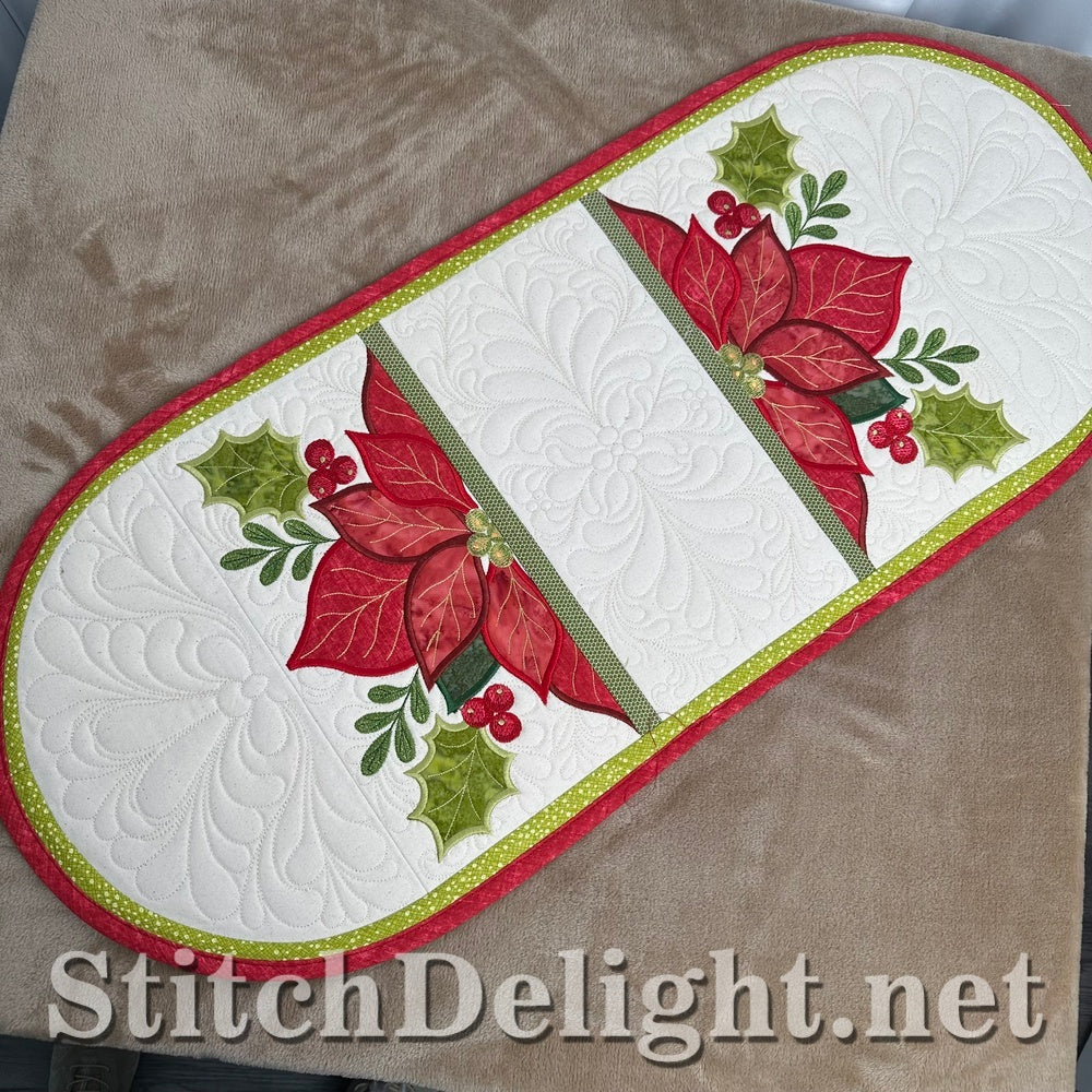 SDS4830 Poinsettia Table Runner