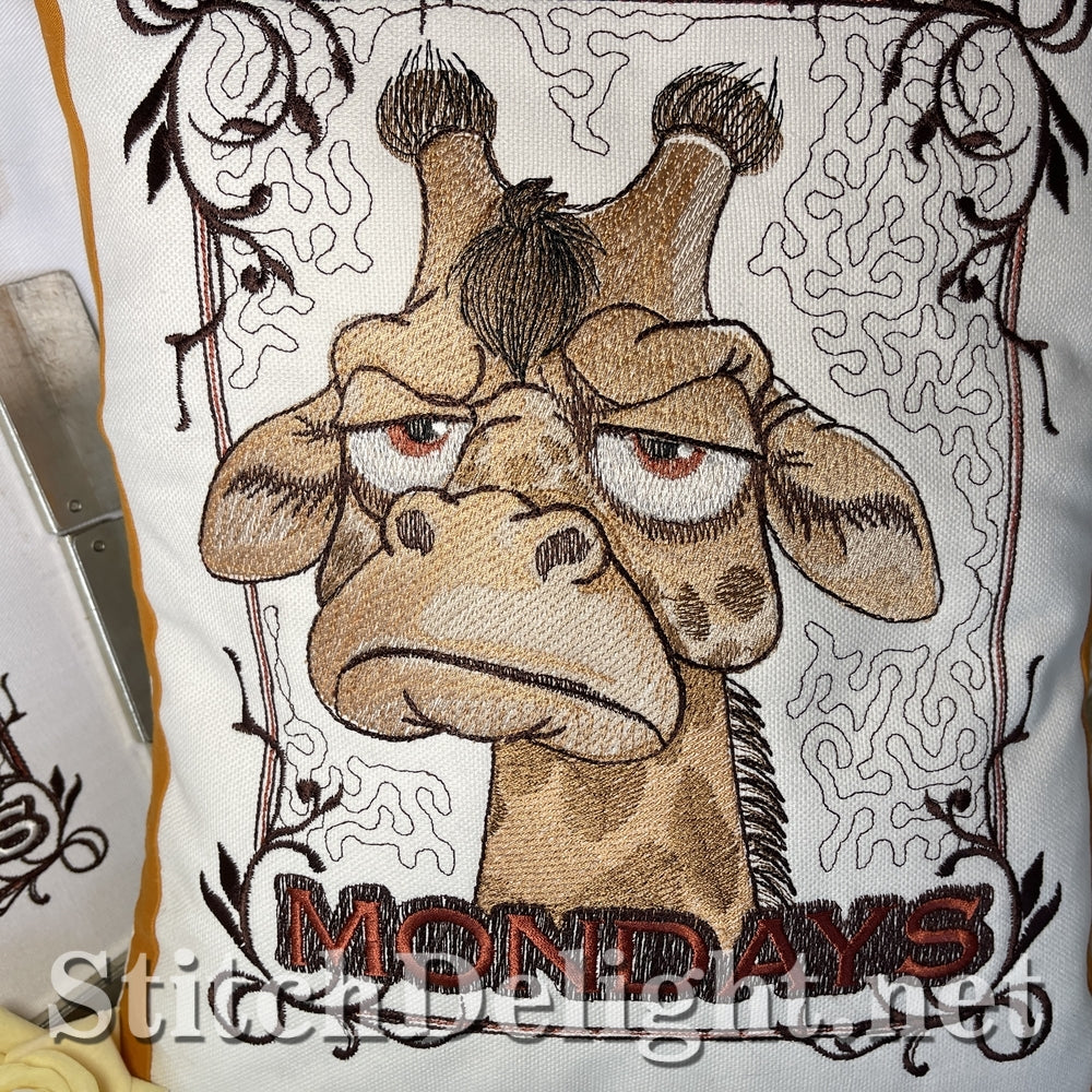SDS3358 Grumpy Giraffe