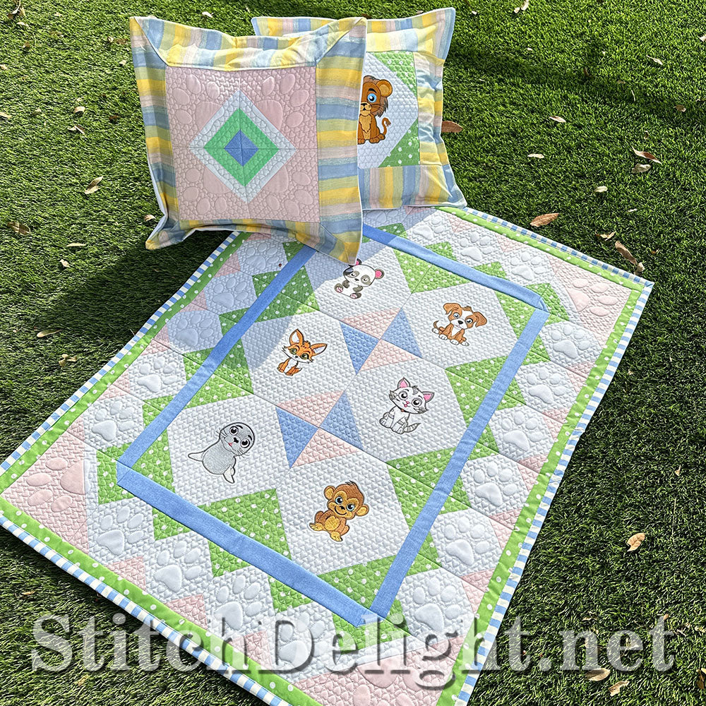 SDS3232 Paws Quilt