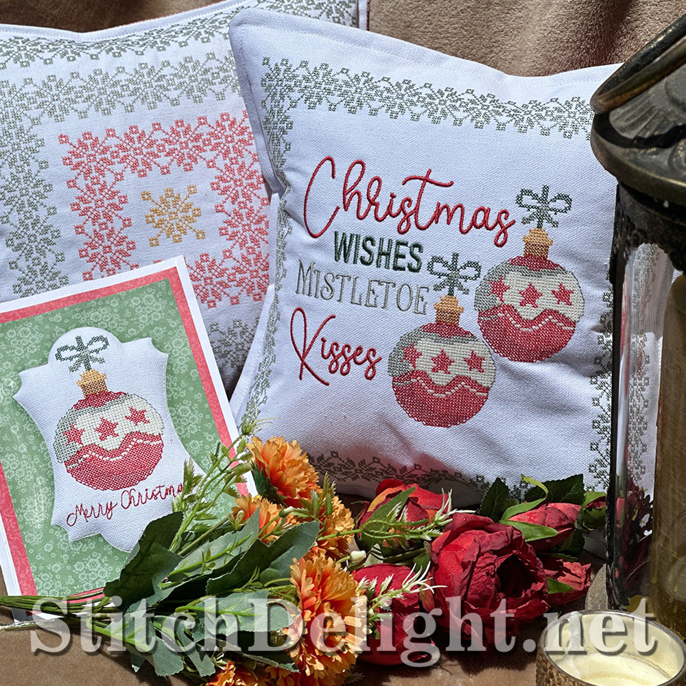 SDS4290 Christmas Bauble April