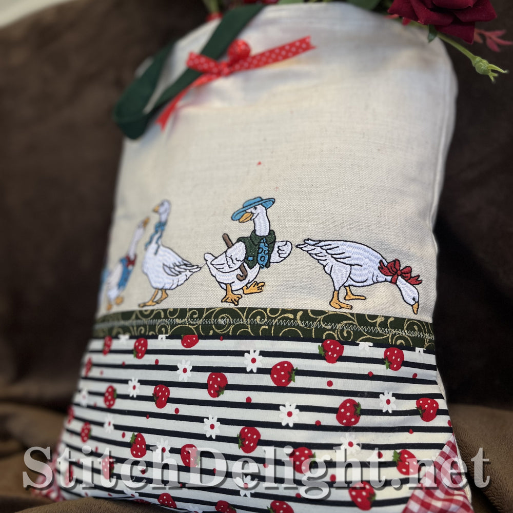 SDS4316 Mr And Mrs Duck