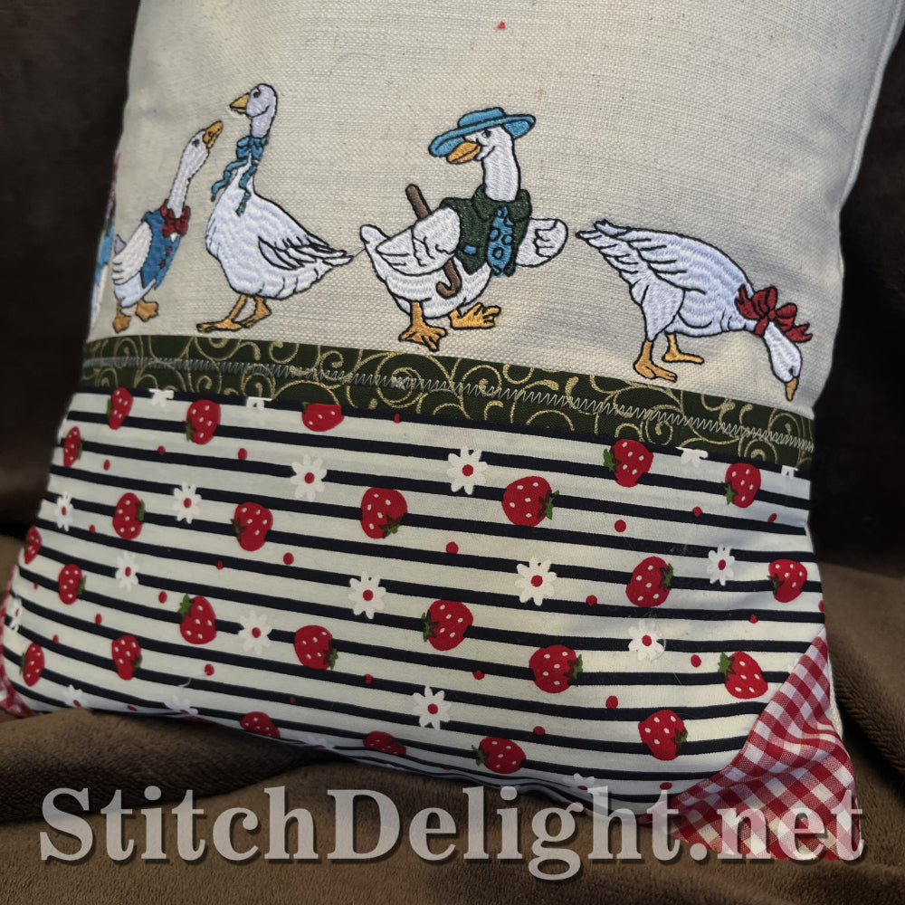 SDS4316 Mr And Mrs Duck