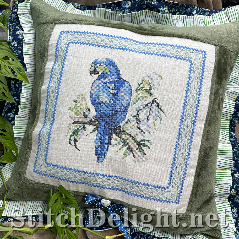 SDS4422 Blue Macaw