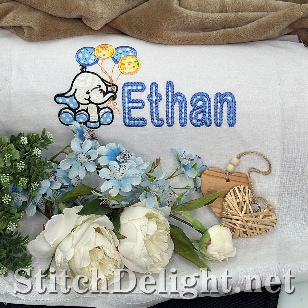 SDS4442 Tall Applique Font