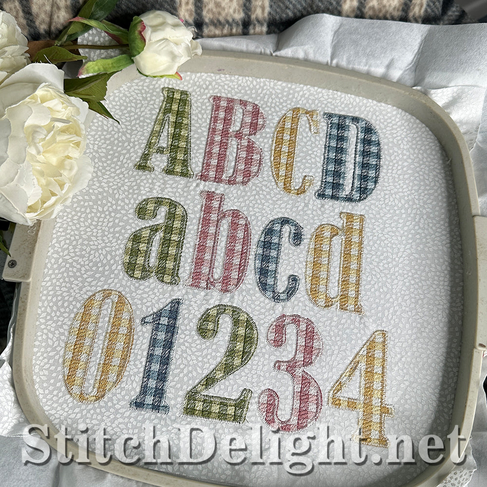 SDS4480 Gingham Font