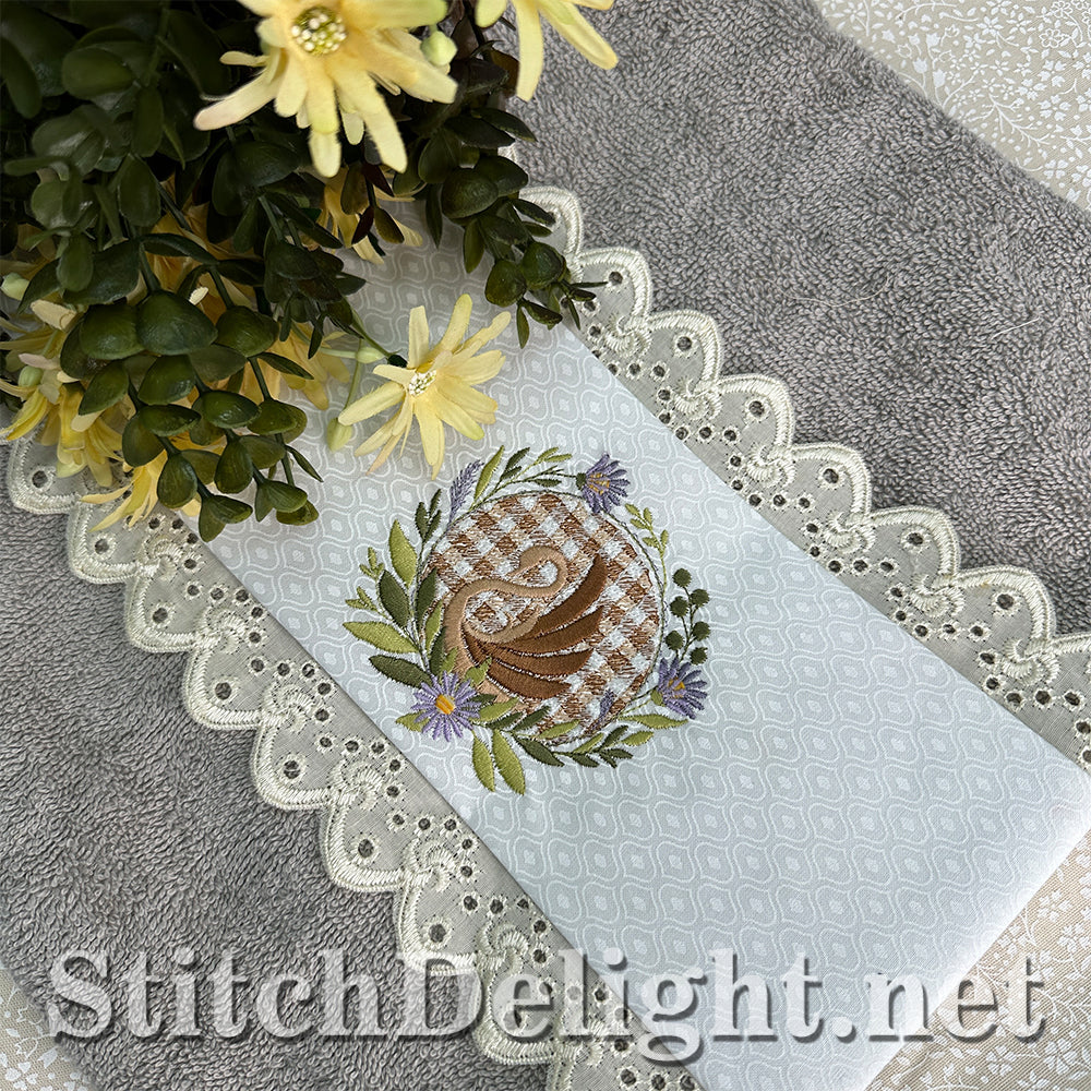 SDS4493 Gingham Swan