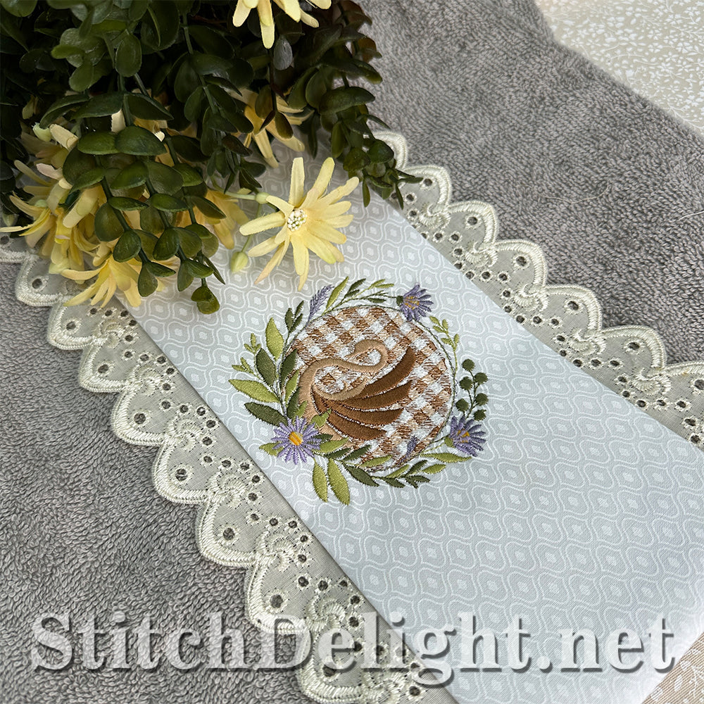 SDS4493 Gingham Swan