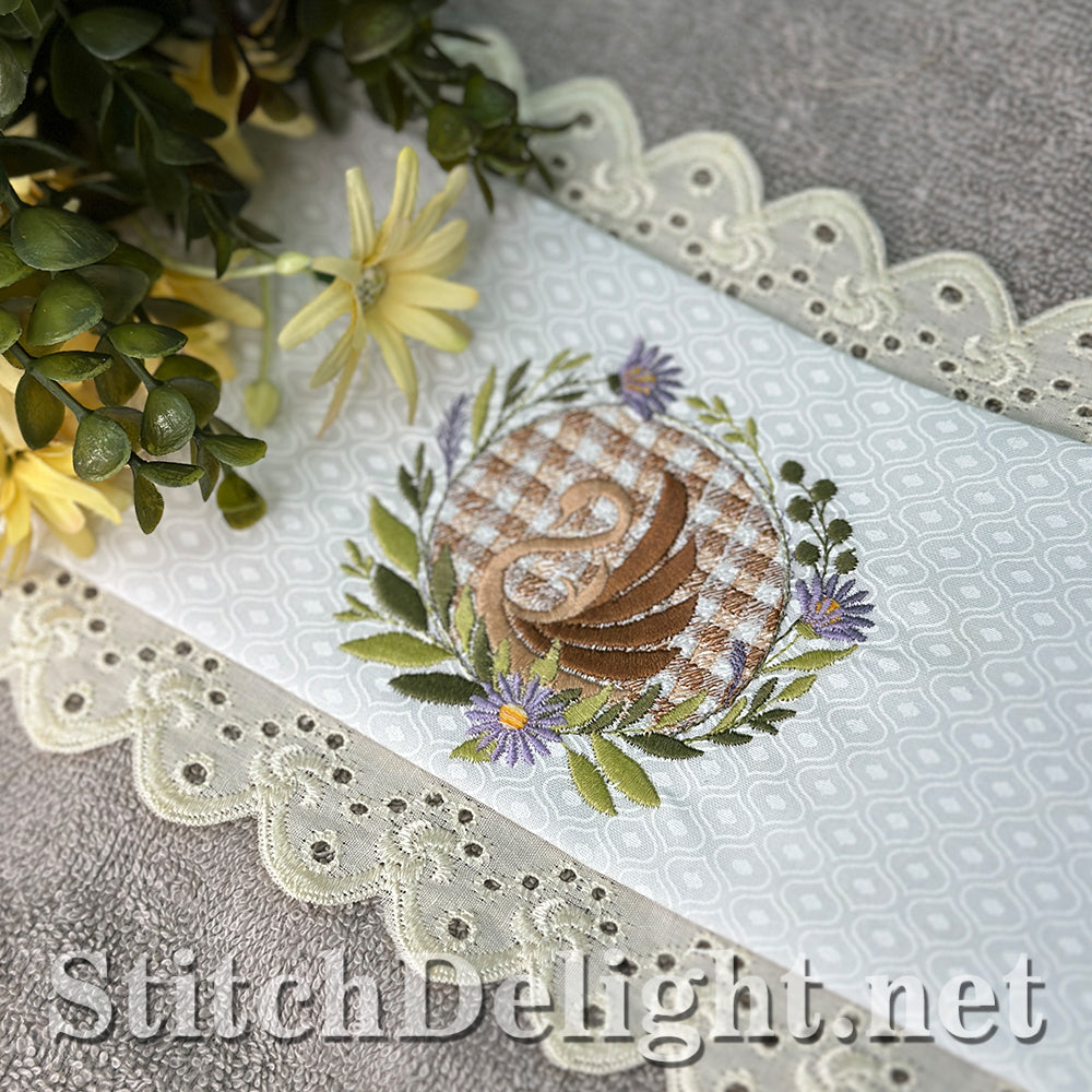 SDS4493 Gingham Swan