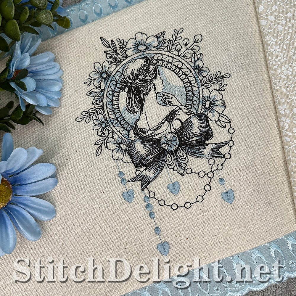 SDS4496 Timeless Lady