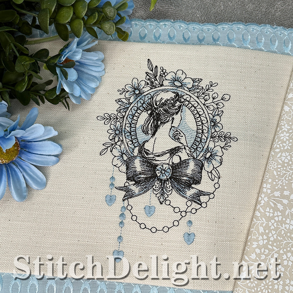 SDS4496 Timeless Lady