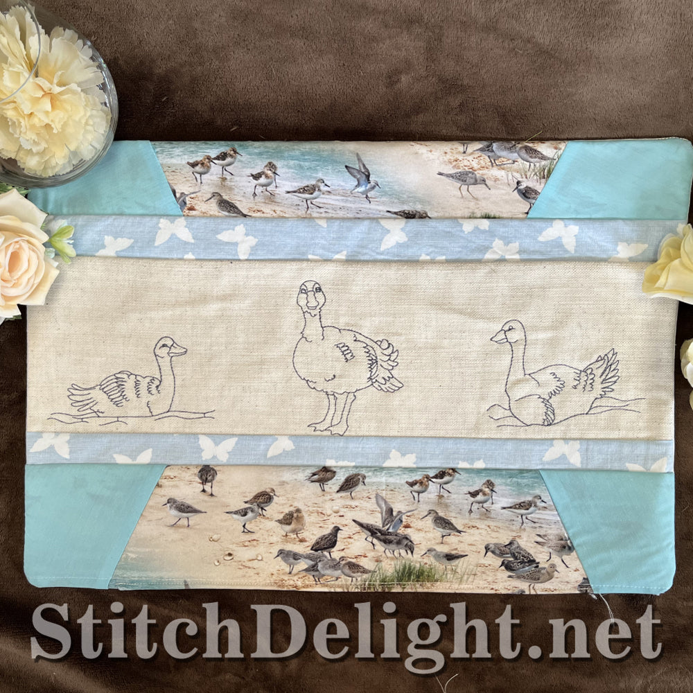 SDS4551 Elegant Swans