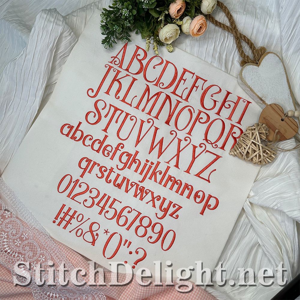 SDS4679 Scruffy Love Letter Font