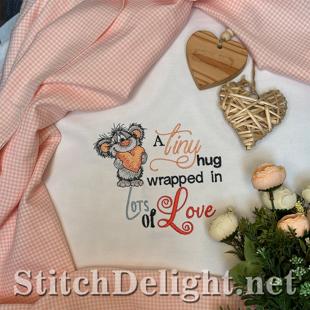 SDS4690 Big Heart Scruffy Bear