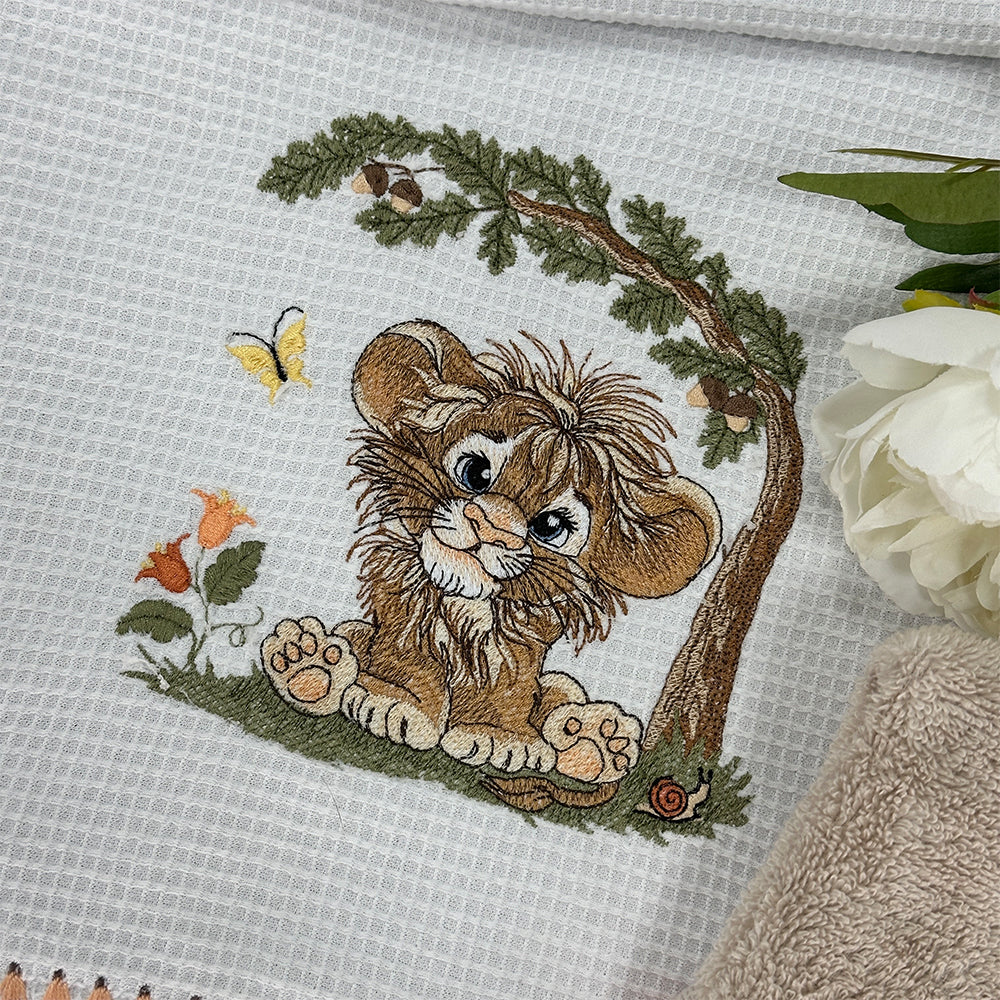 SDS4697 Little Woodland Dreams Lion