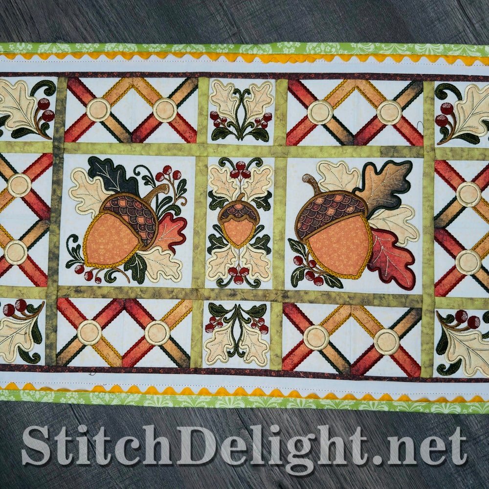 SDS4994 Acorn Table Runner