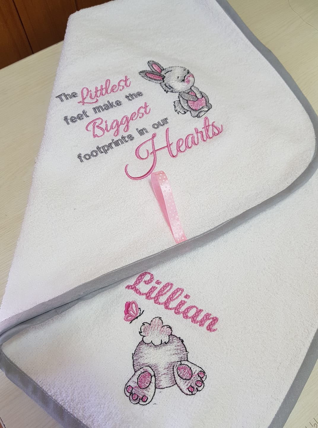 Made by: Marie – Biggest Footprint Quote machine embroidery