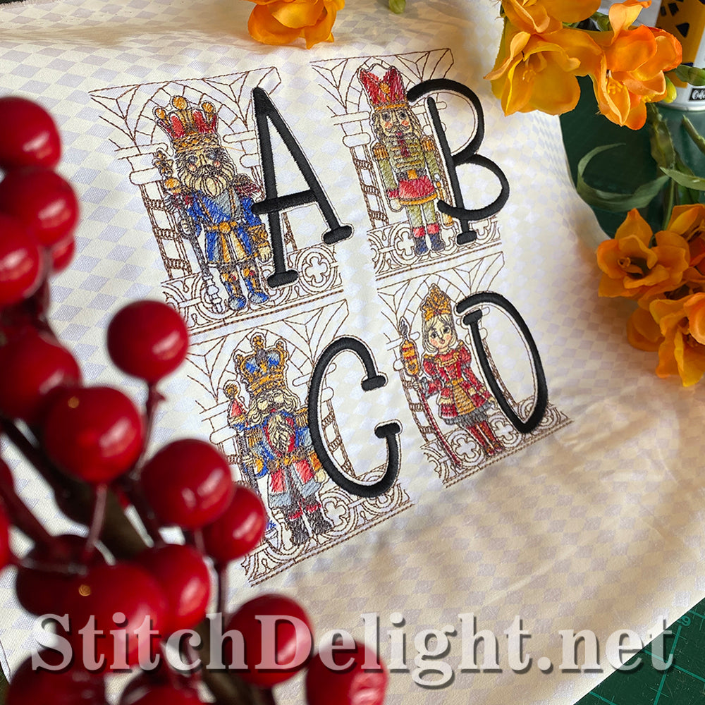 SDS3151 Nutcracker Font