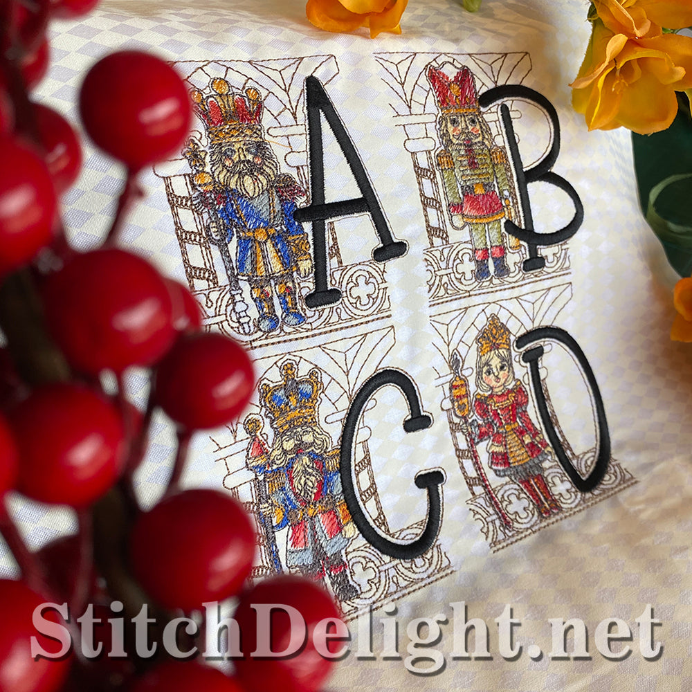 SDS3151 Nutcracker Font