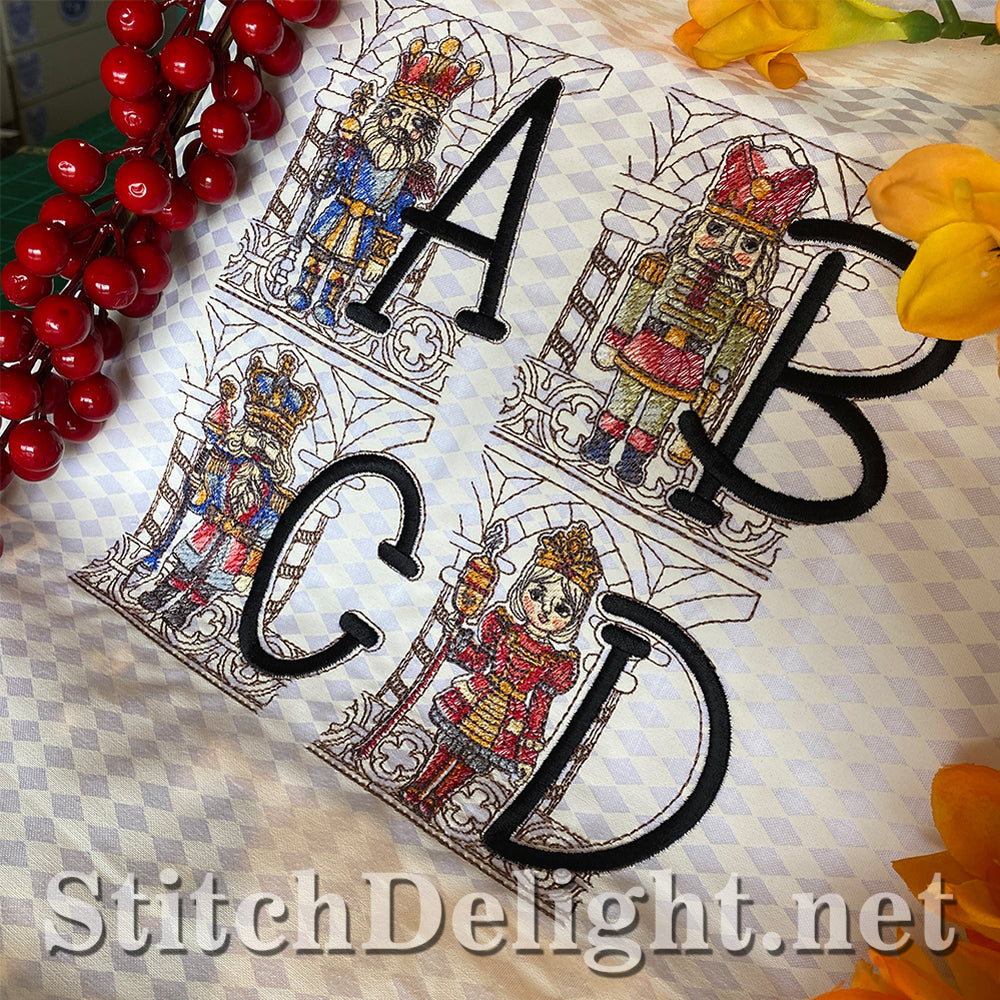 SDS3151 Nutcracker Font