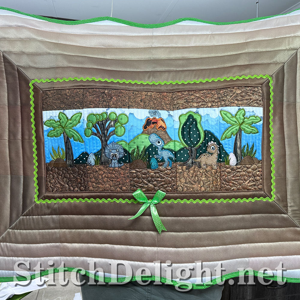 SDS4232 Jurassic Fun Quilt