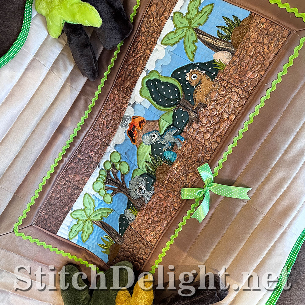 SDS4232 Jurassic Fun Quilt