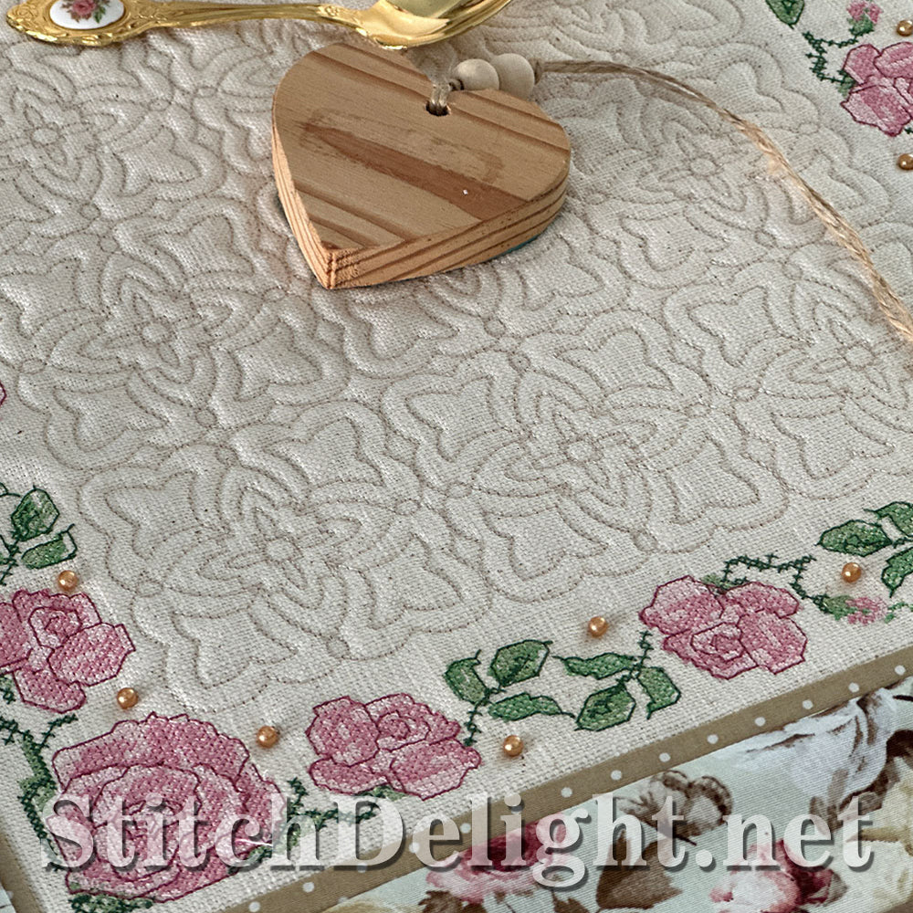 SDS4403 Roses Border in Cross Stitch