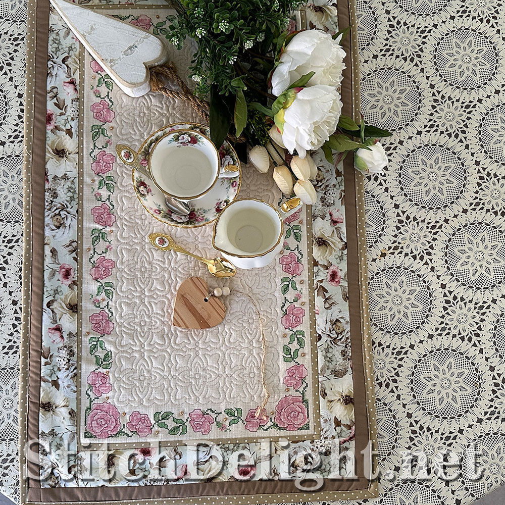 SDS4403 Roses Border in Cross Stitch