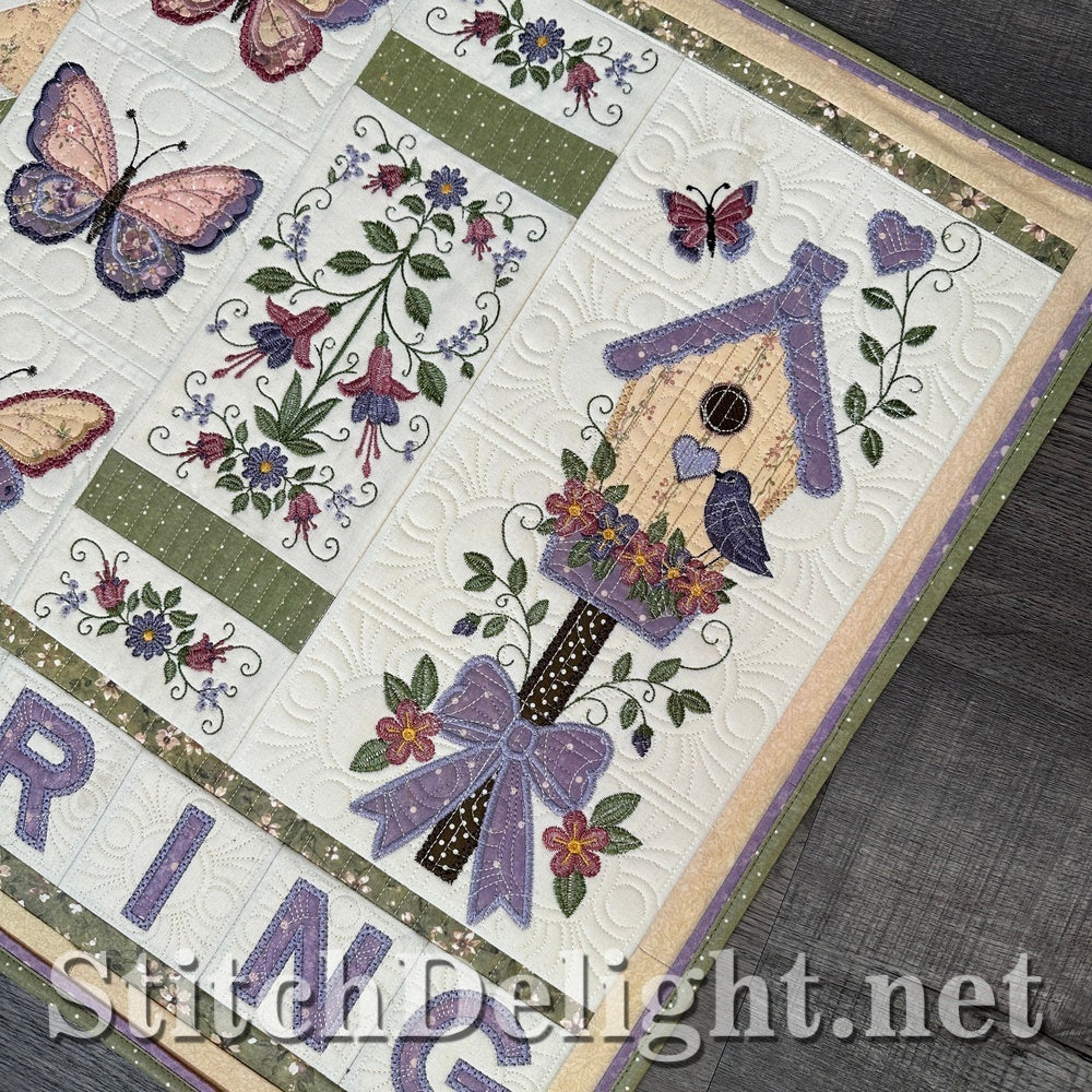 SDS4853 Spring Time Dancing Lilies Wallhanging