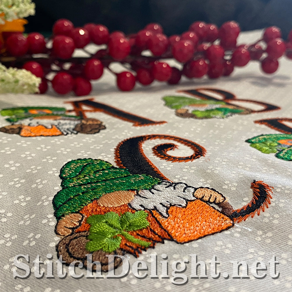 SDS3125 Little Leprechaun Font