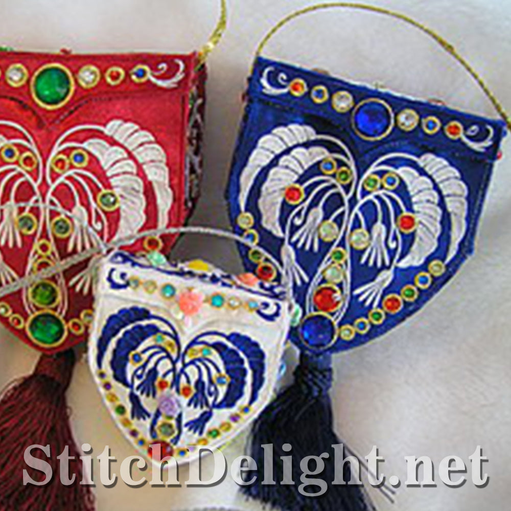 AE024 Royal Purses