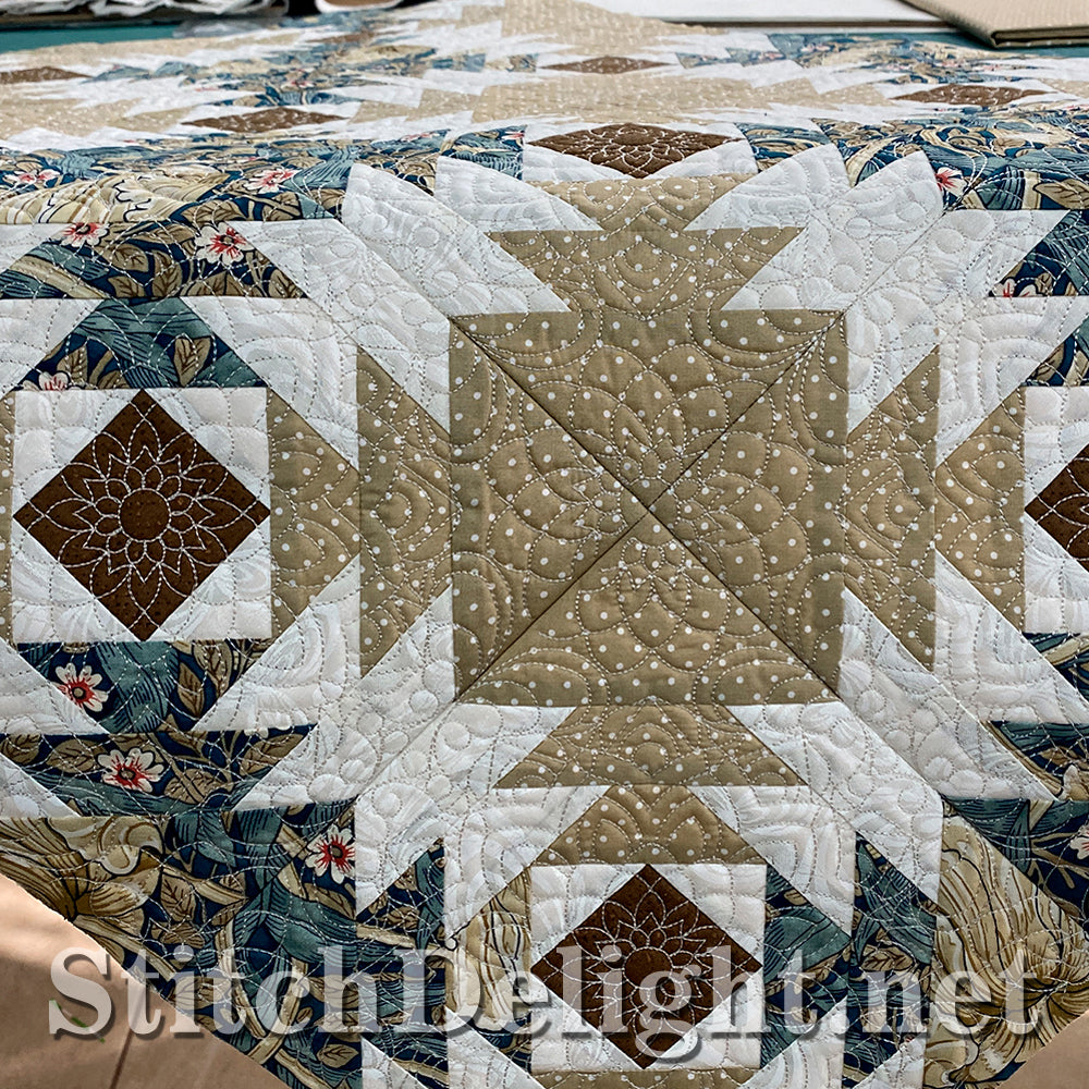 SDS5486 ITH Pineapple Quilt