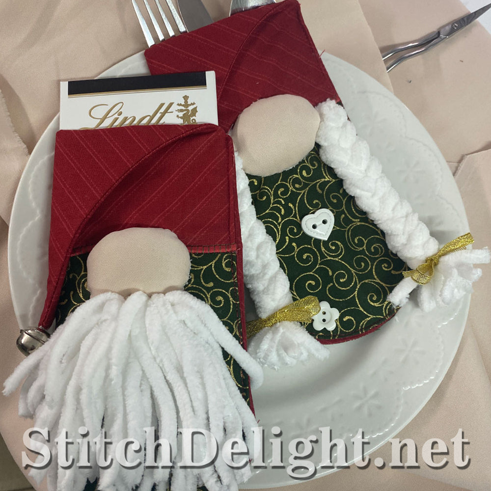 SDS5519 Gnome Me Pouch