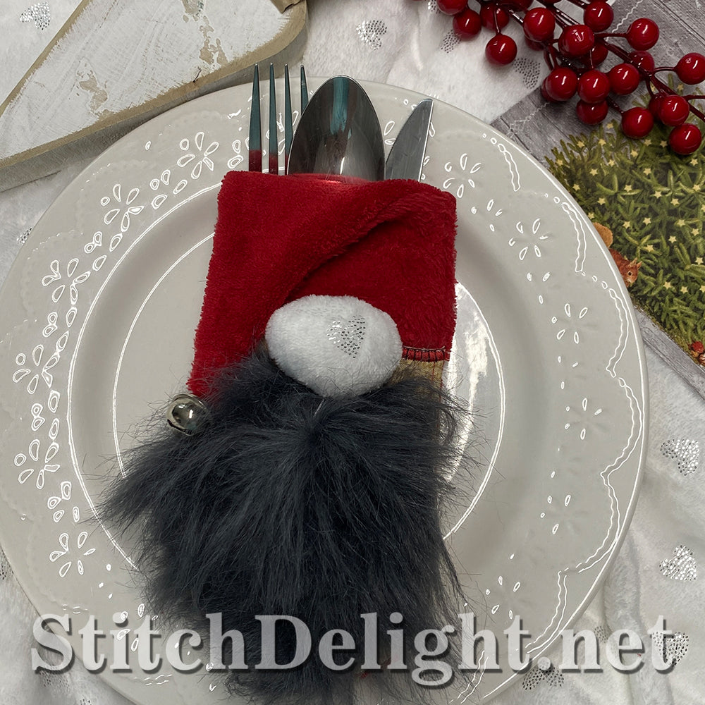 SDS5519 Gnome Me Pouch