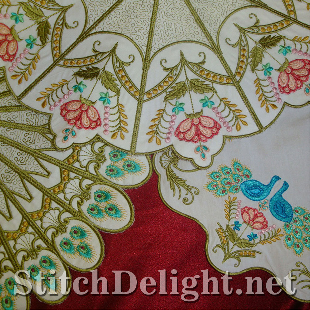 SD1023 Peacock Splendor