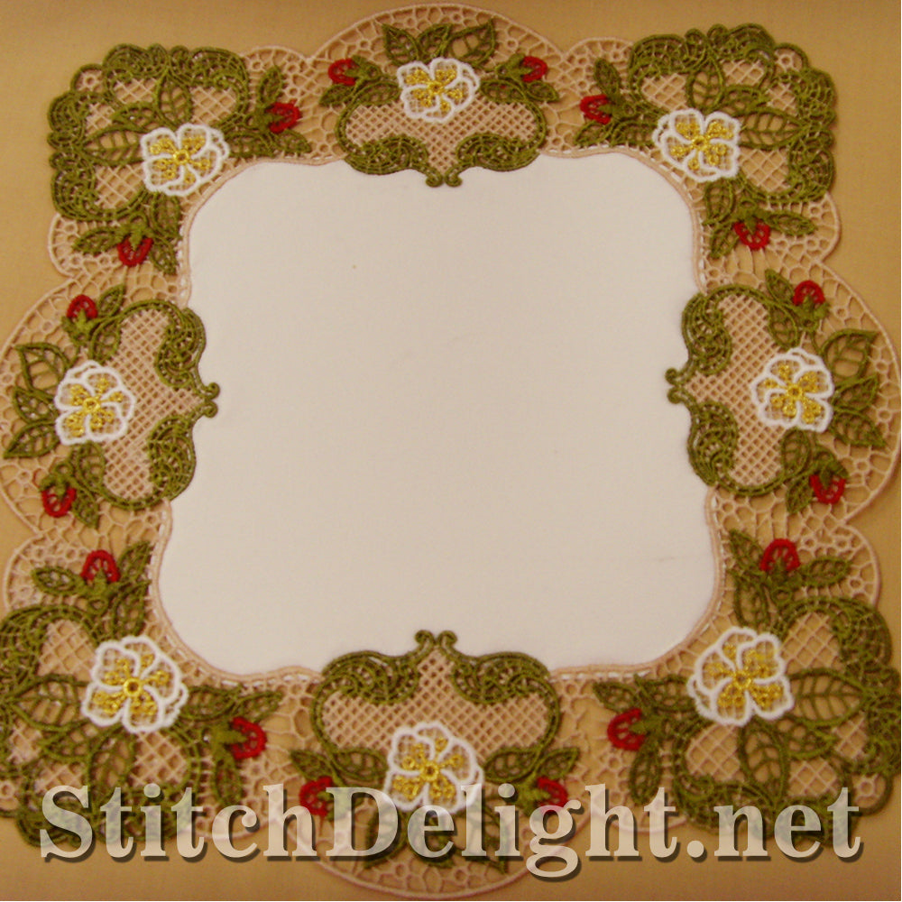 SD0574 Strawberry Lace Edging