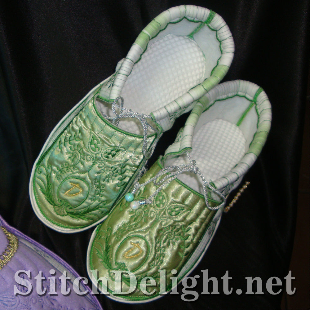 SD1127 Comfy Footsies 3 Monogrammed