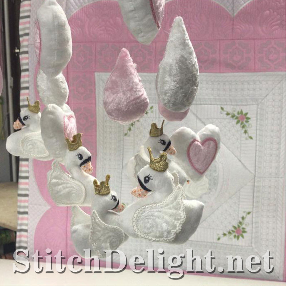 SDS1470 Swan Soft Toys