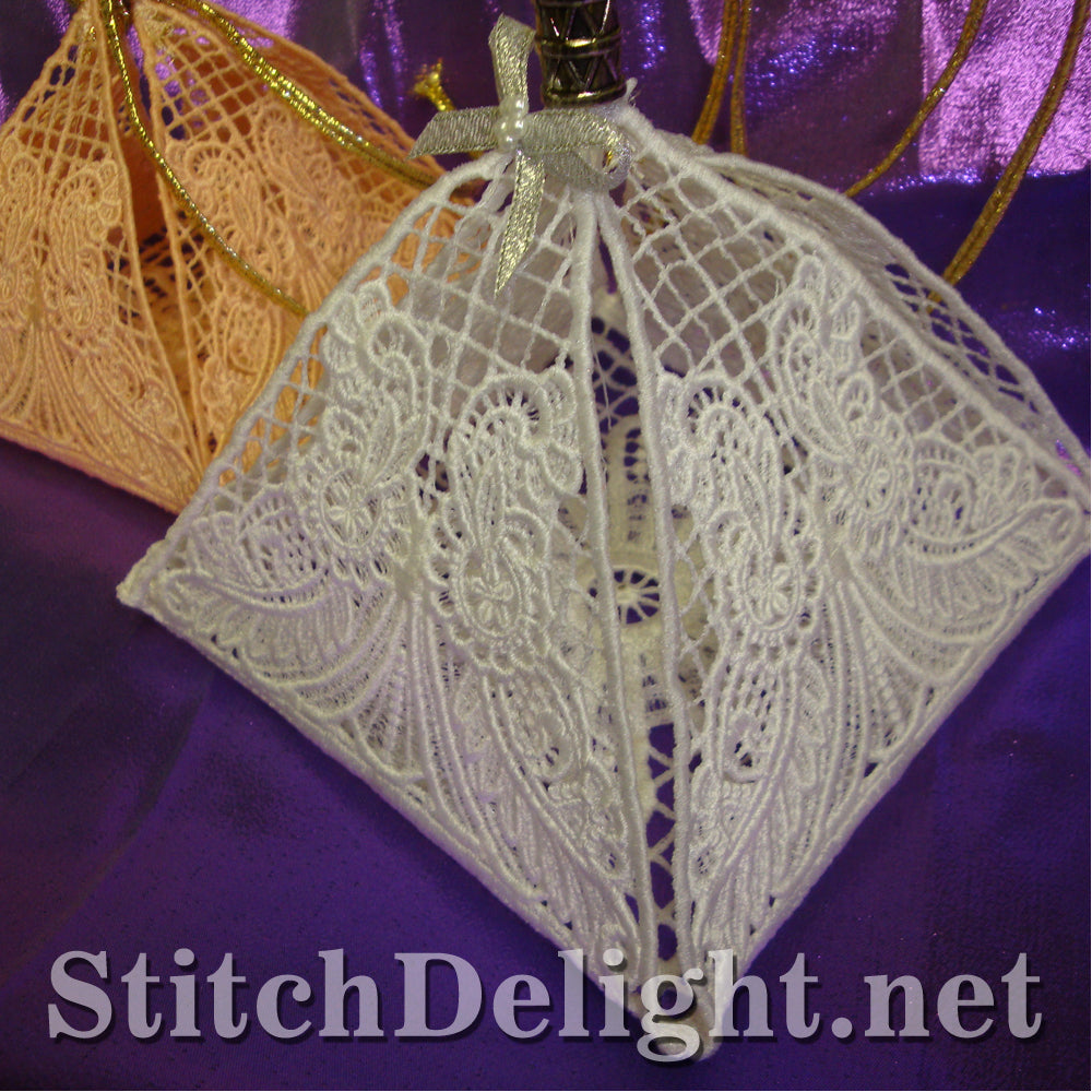 <transcy>Boîte pyramidale en dentelle SD1168</transcy>