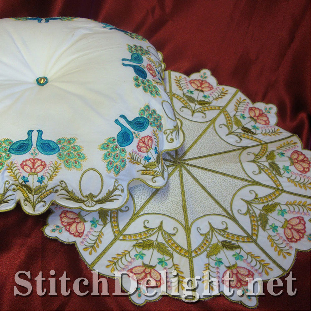 SD1023 Peacock Splendor