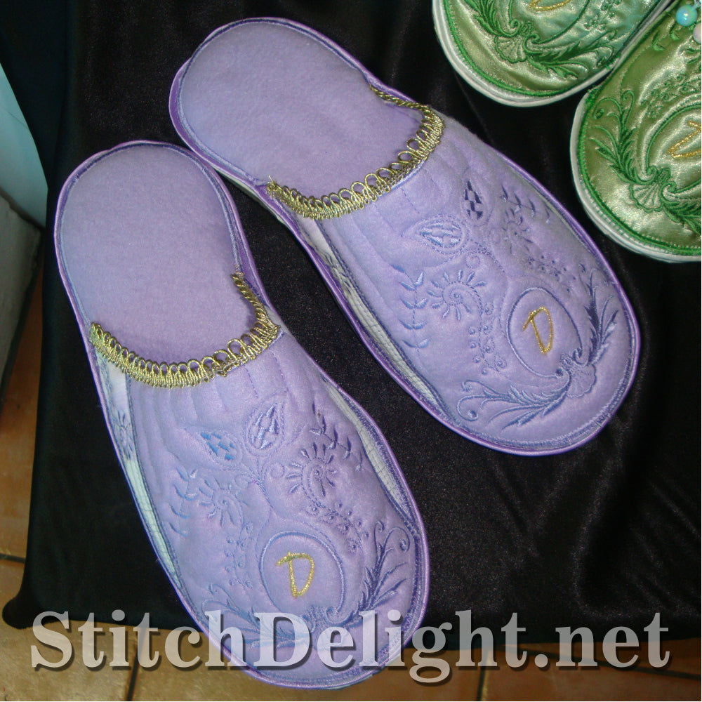 <transcy>SD1127 Comfy Footsies 3 Monogrammé</transcy>