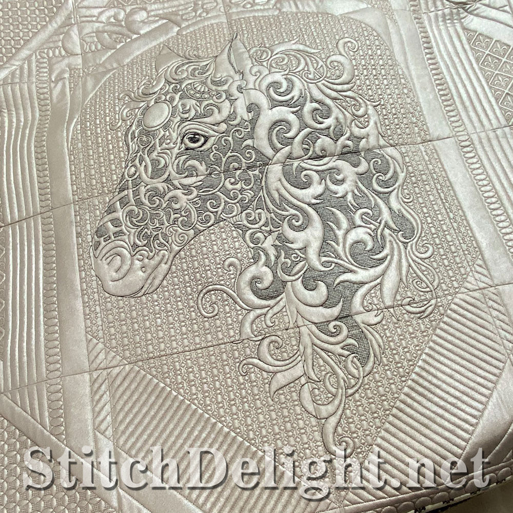 SDS1779 Equestrian Beauty Quilt