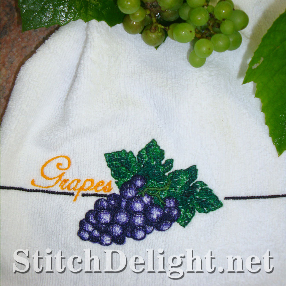 SD0870 PhotoStitch Grapes