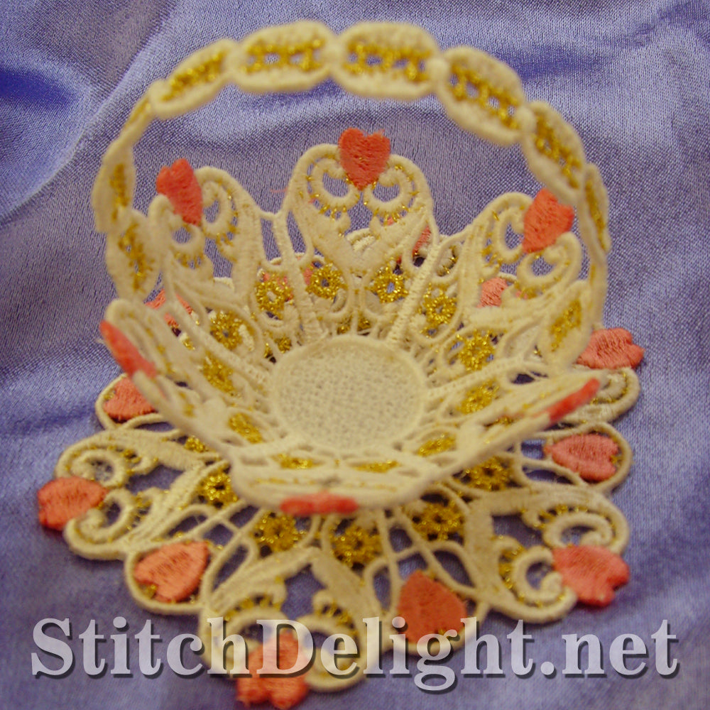 SD0573 Nutcup Baskets and Doilies