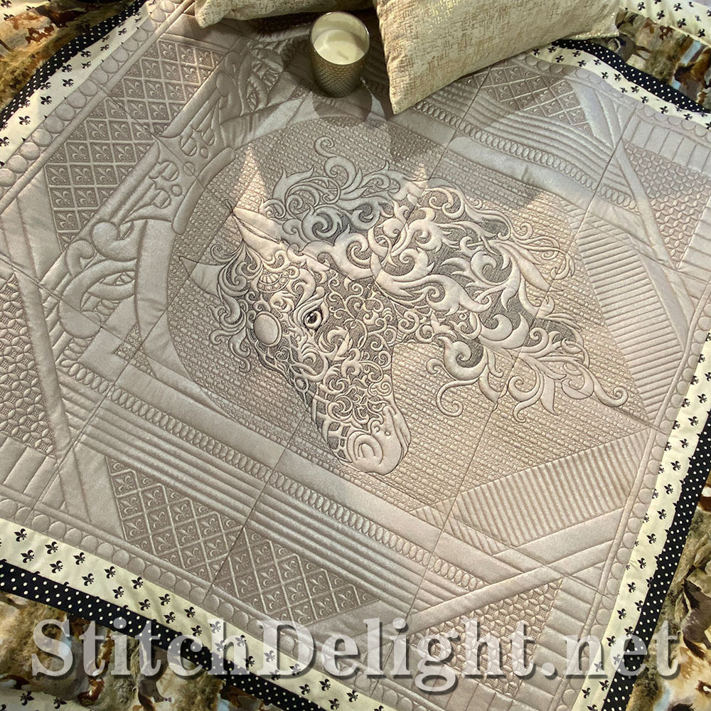 SDS1779 Equestrian Beauty Quilt