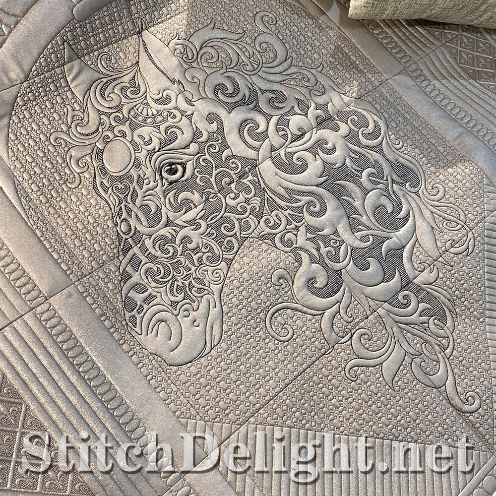 SDS1779 Equestrian Beauty Quilt